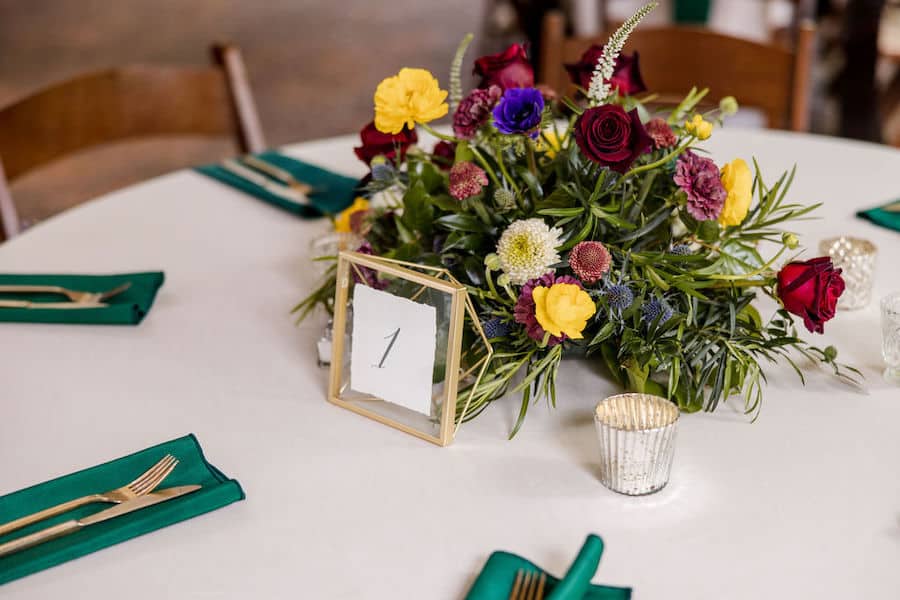 Bold Wedding Colors for Your Outdoor Wedding Reception