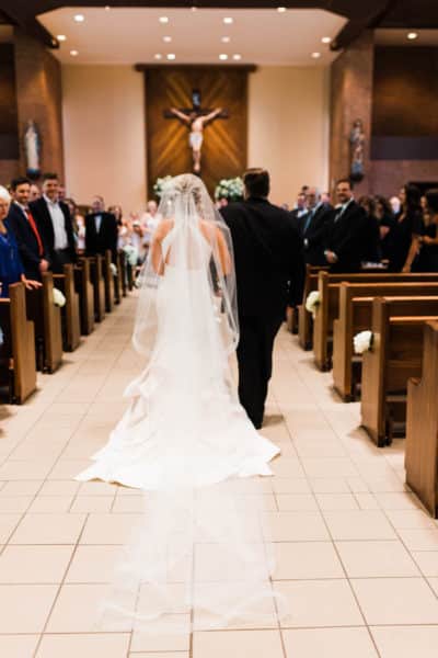 A Classically Stunning Wedding Reception In Summer Nashville Outdoor   Nashville Wedding Venue CJs Off The Square Elegant Palepink Kendallparsonsphoto 18 400x600 