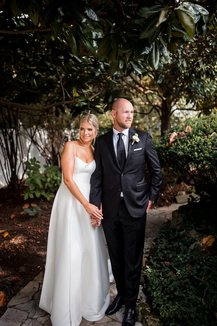 Nashville Wedding Venue That’s Perfect for Outdoor Ceremony And Reception With Neutral Colors