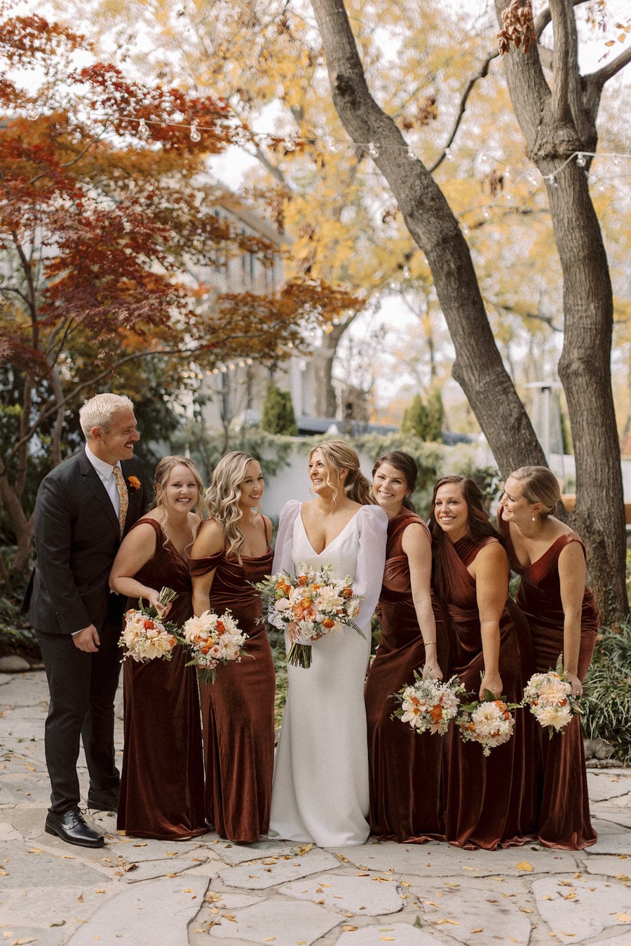 Nashville wedding venue that’s perfect for outdoor ceremony and reception with neutral colors