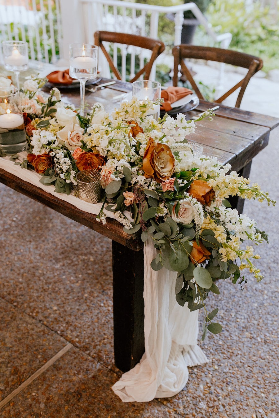 * Get inspired by this neutral wedding color palette from Nashville garden wedding venue CJ's Off the Square. 