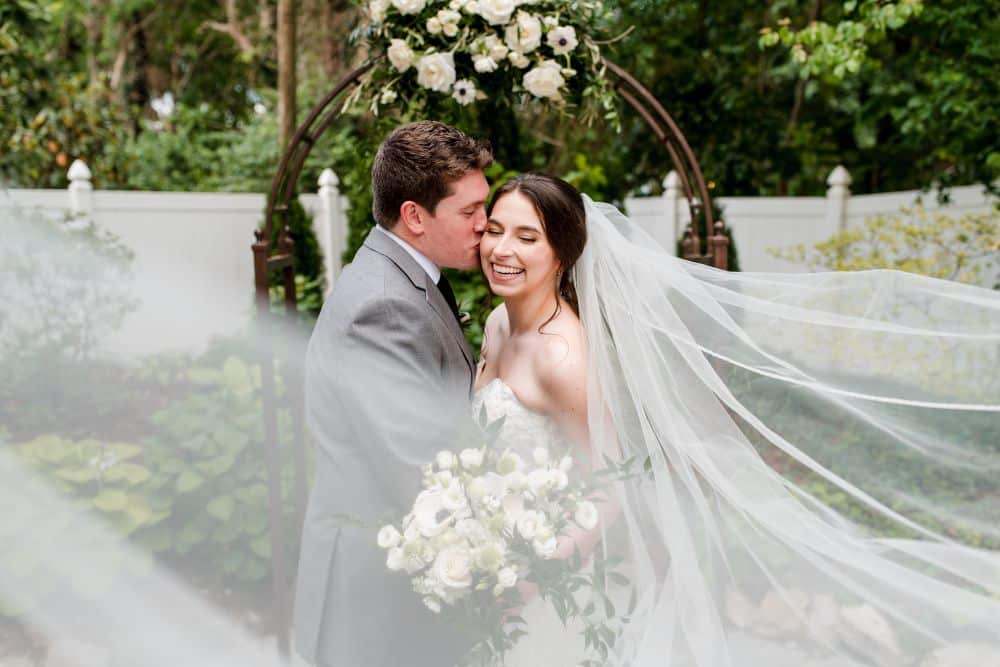 An Intimate Spring Wedding in Classic Black & White| May 28th