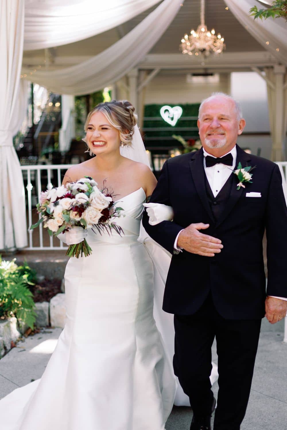 dad and bride| CJ's Off the Square, Franklin, TN