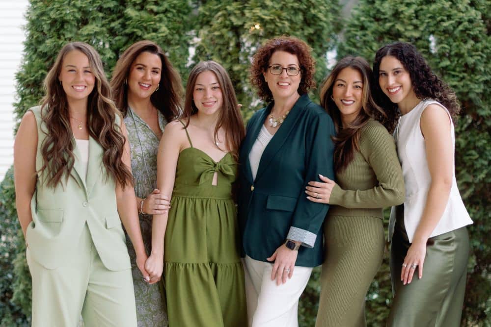 Venue Coordinator vs. Wedding Planner: What’s the Difference and Do You Need Both?