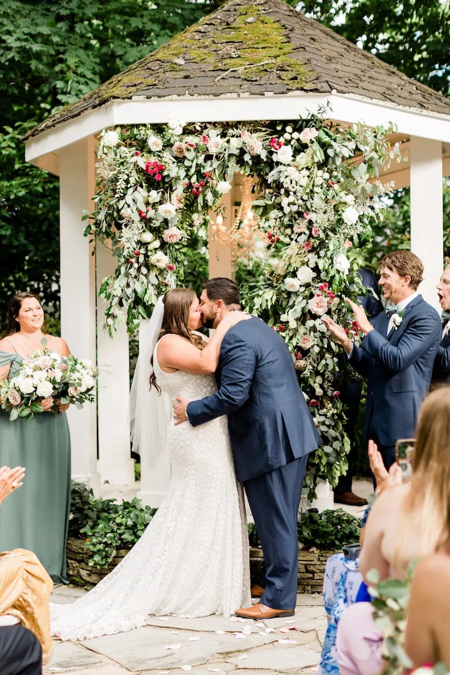 Sage Green Wedding Colors For your outdoor wedding reception