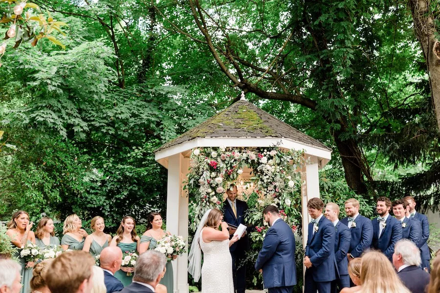 Sage Green Wedding Colors For your outdoor wedding reception