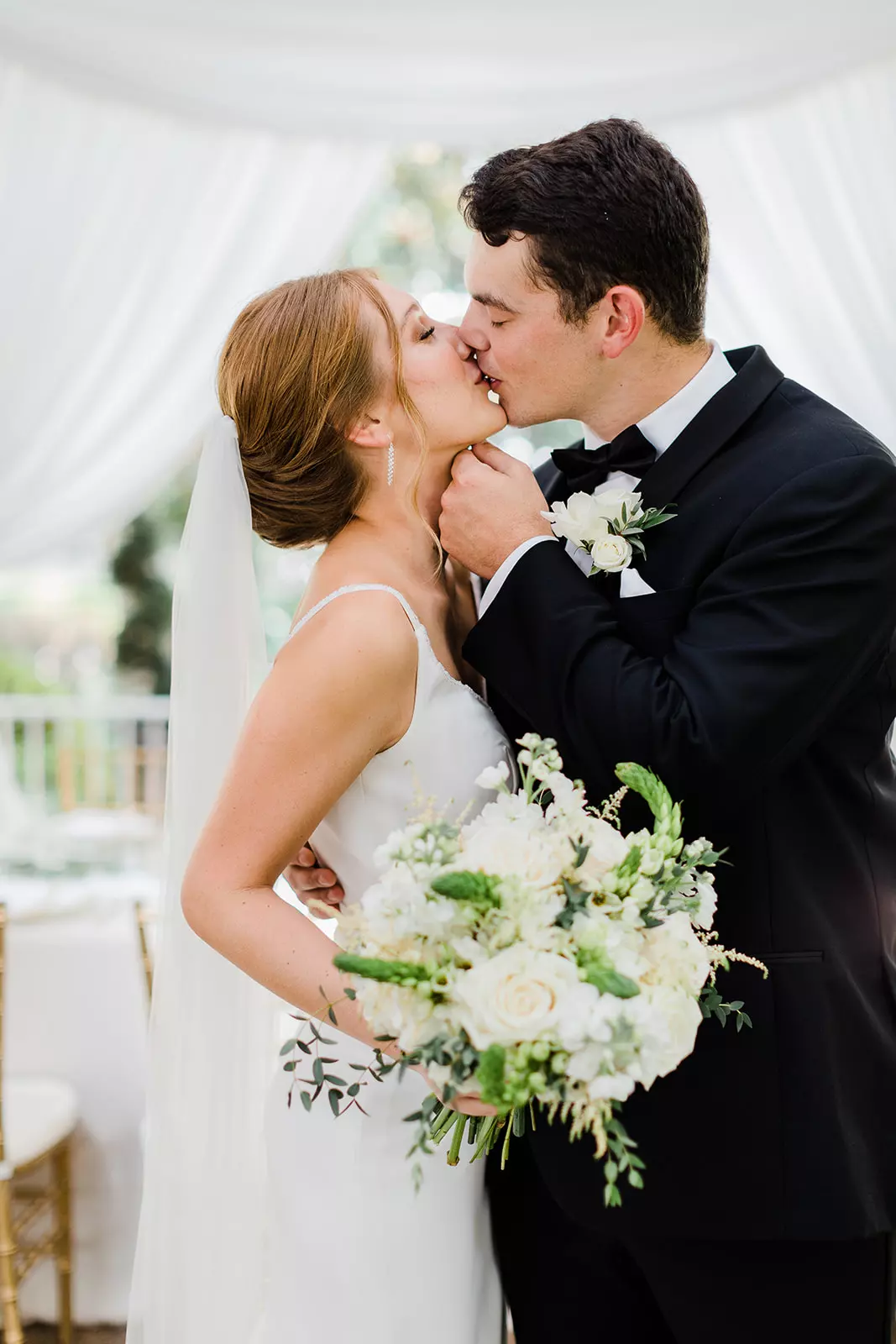 Nashville wedding venue that’s perfect for outdoor ceremony and reception with neutral colors