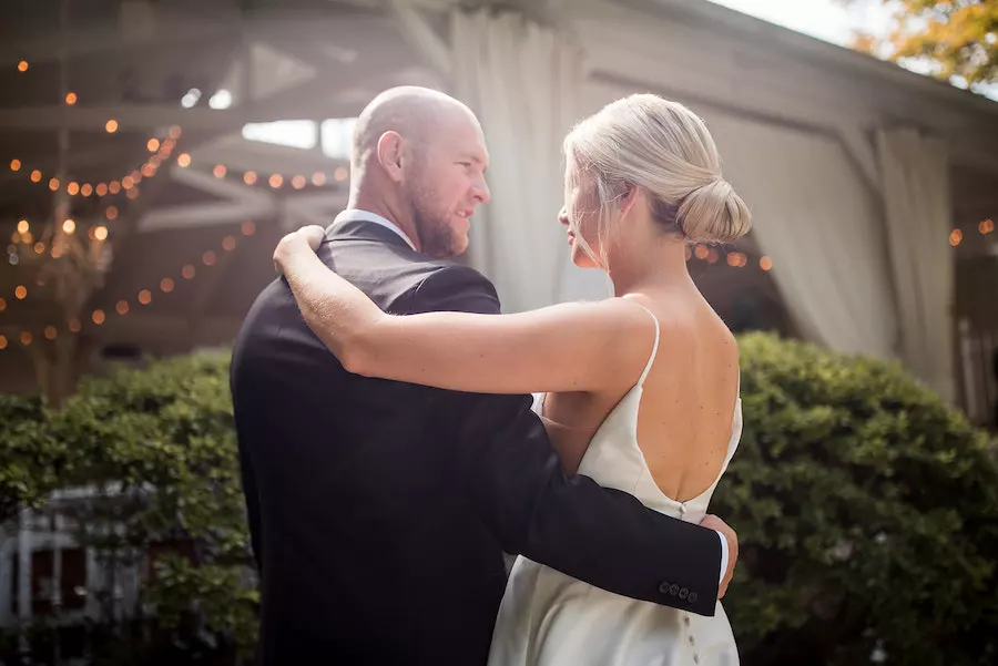 Nashville Wedding Venue That’s Perfect for Outdoor Ceremony And Reception With Neutral Colors