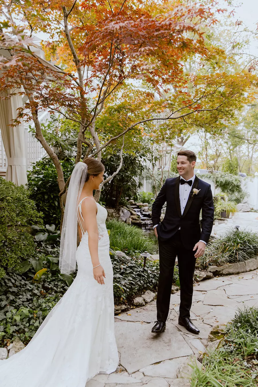 * Simple Garden Wedding Inspiration with Neutral Colors of White, Ivory, Sand and Champagne