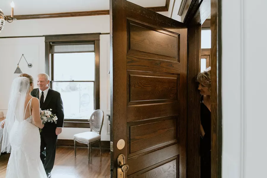 * The entire wedding was a mix of lovely neutral tones including a very barely blush, taupe, ivory, champagne and pops of white.