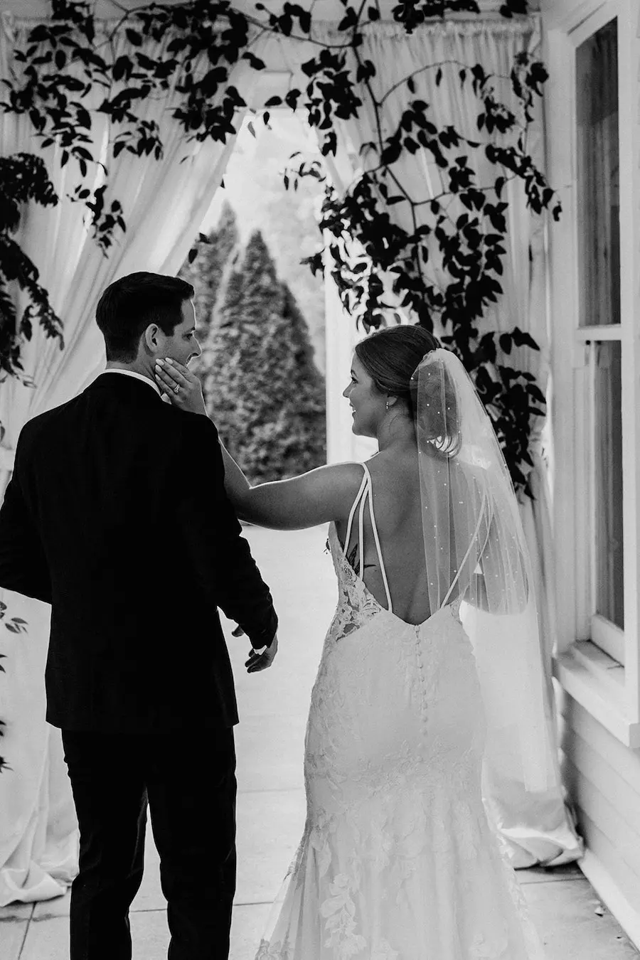 * Simple Garden Wedding Inspiration with Neutral Colors of White, Ivory, Sand and Champagne