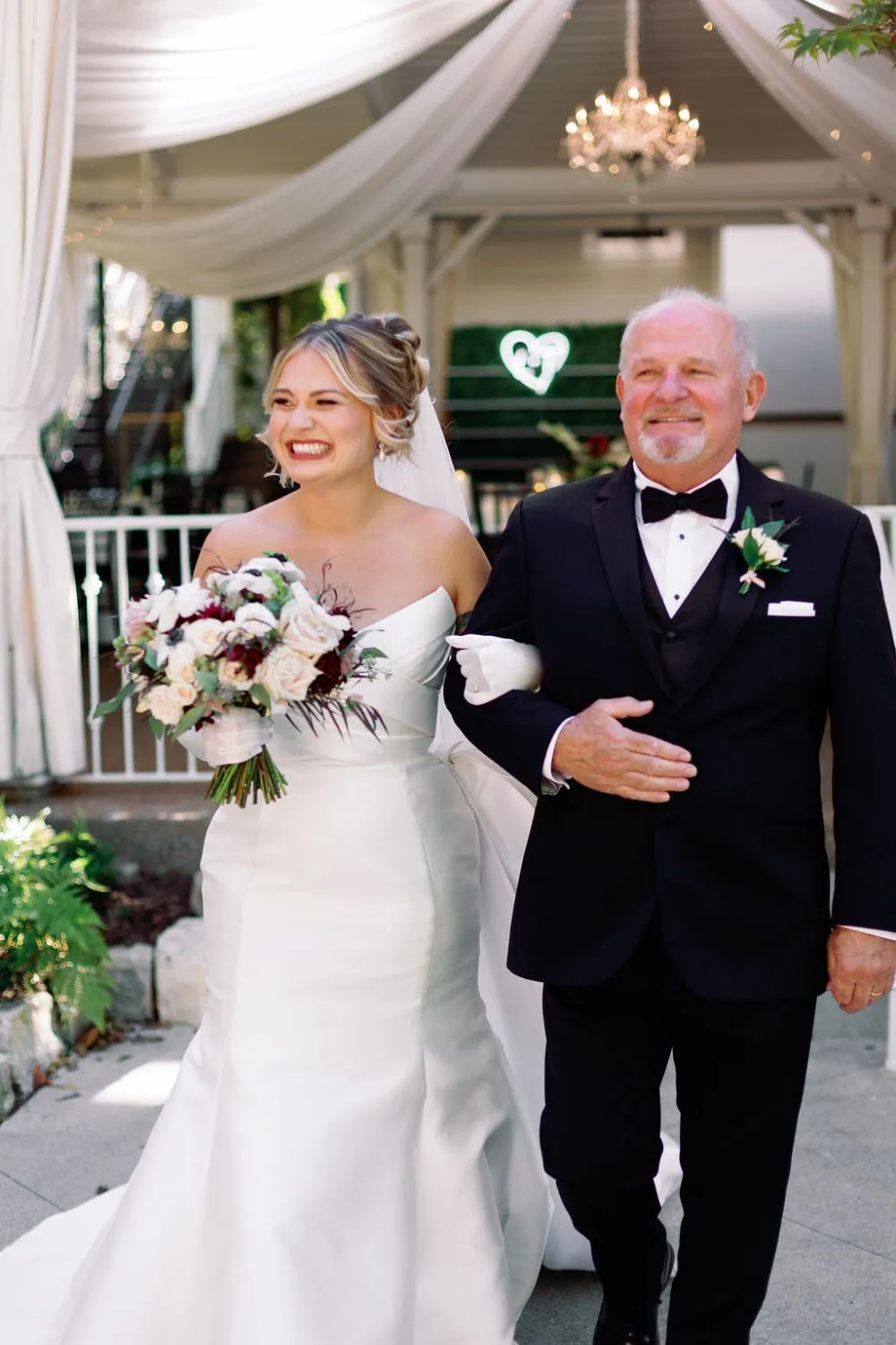 dad and bride| CJ's Off the Square, Franklin, TN